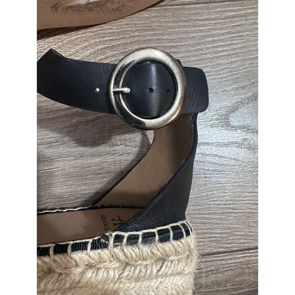 Aquatalia “BRIANNE” Studded Wedge Sandal 11 - Picture 7 of 12